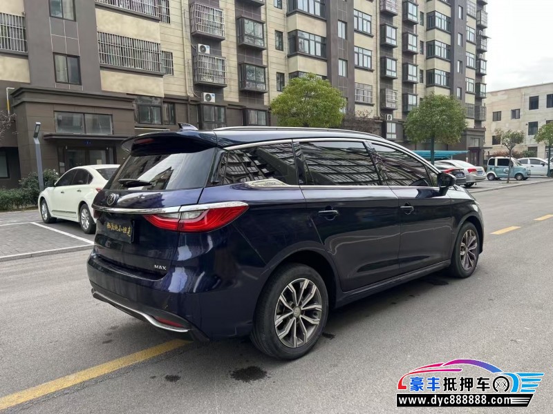 19年比亚迪宋轿车抵押车出售