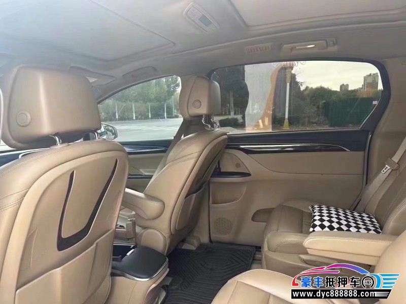 18年别克GL8轿车抵押车出售