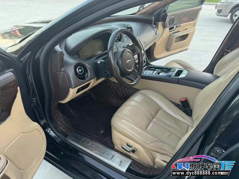 13年捷豹XJ轿车抵押车出售