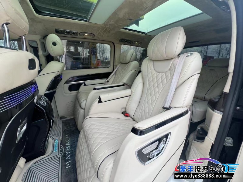 18年奔驰V轿车抵押车出售