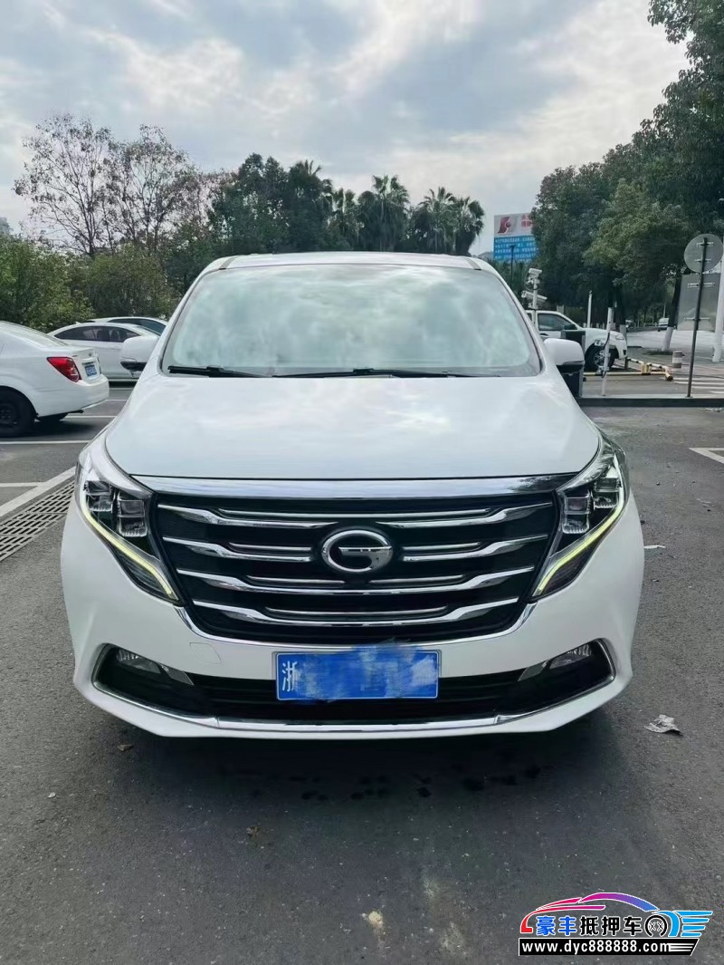 19年传祺M8轿车抵押车出售