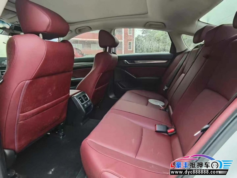 22年本田雅阁轿车抵押车出售