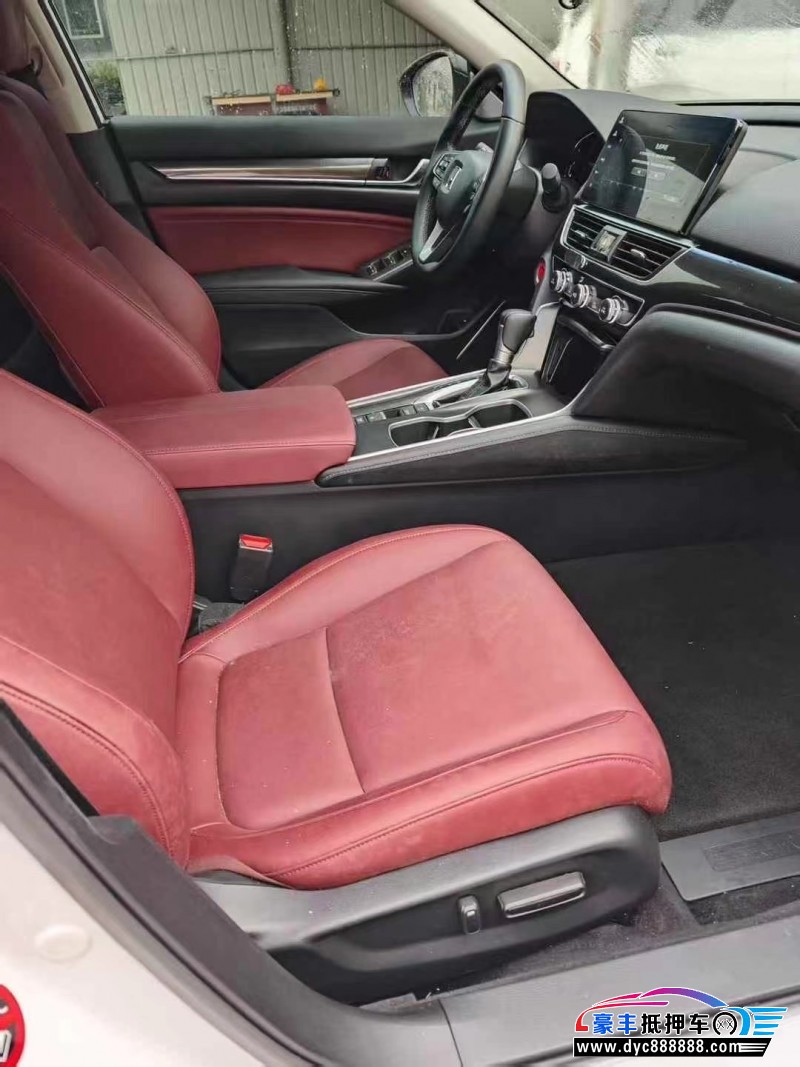 22年本田雅阁轿车抵押车出售