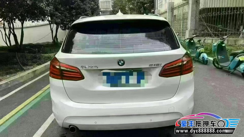 18年宝马2系轿车抵押车出售