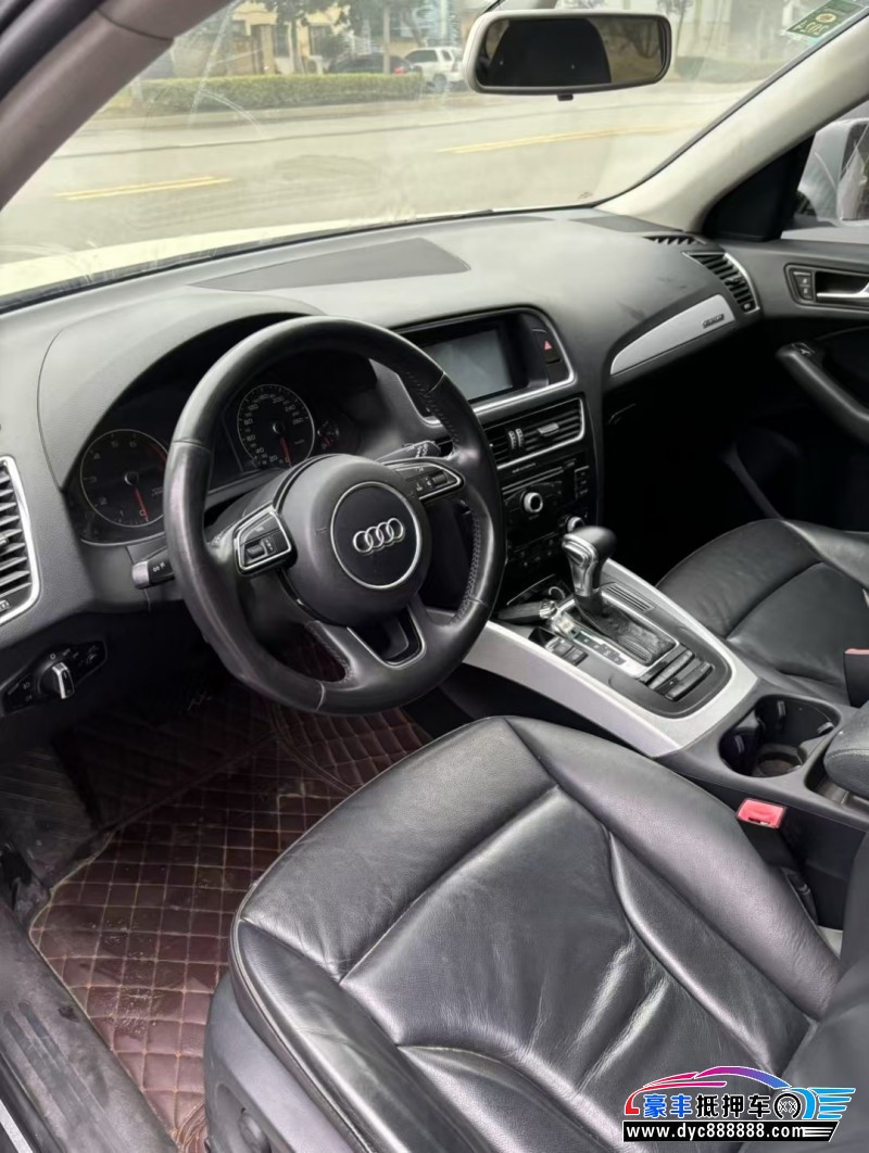 14年奥迪Q5轿车抵押车出售