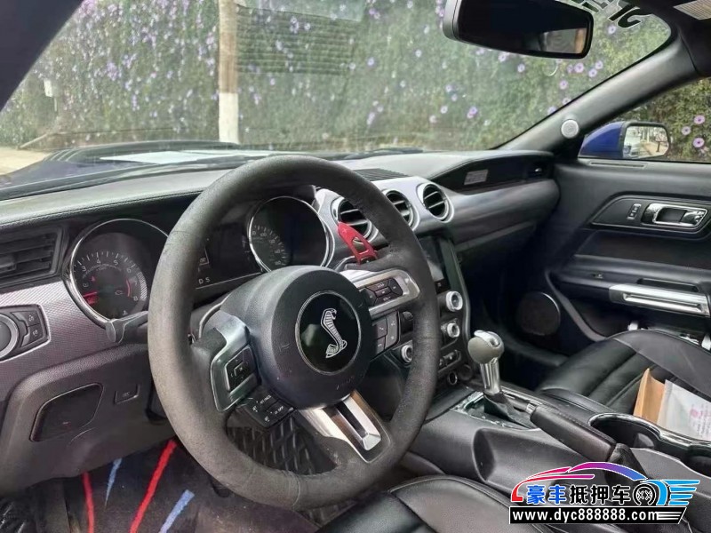 15年福特野马轿车抵押车出售