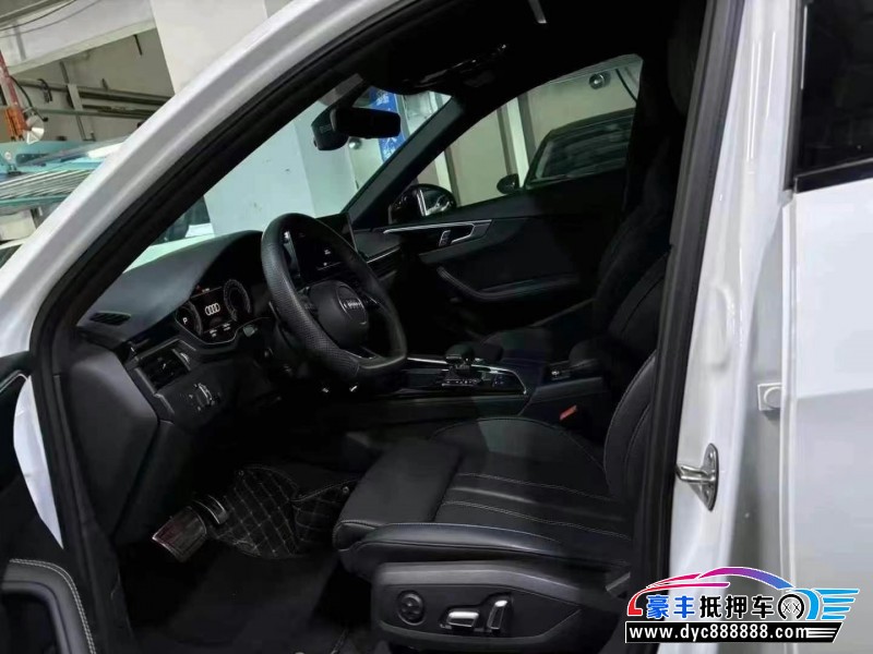 24年奥迪A4L轿车抵押车出售