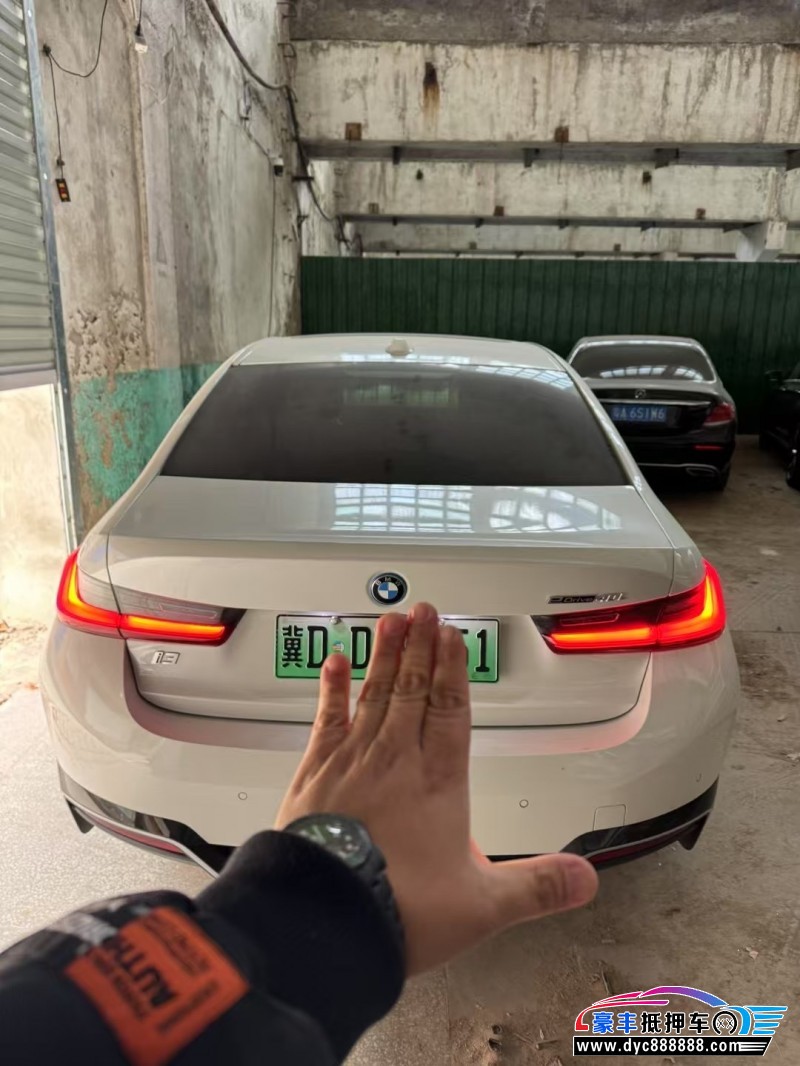 23年宝马i3轿车抵押车出售