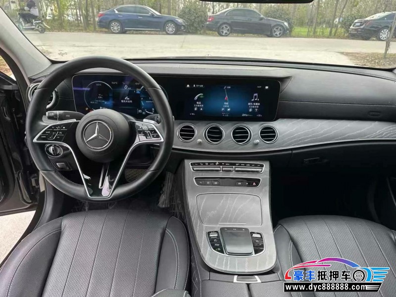 23年奔驰E轿车抵押车出售