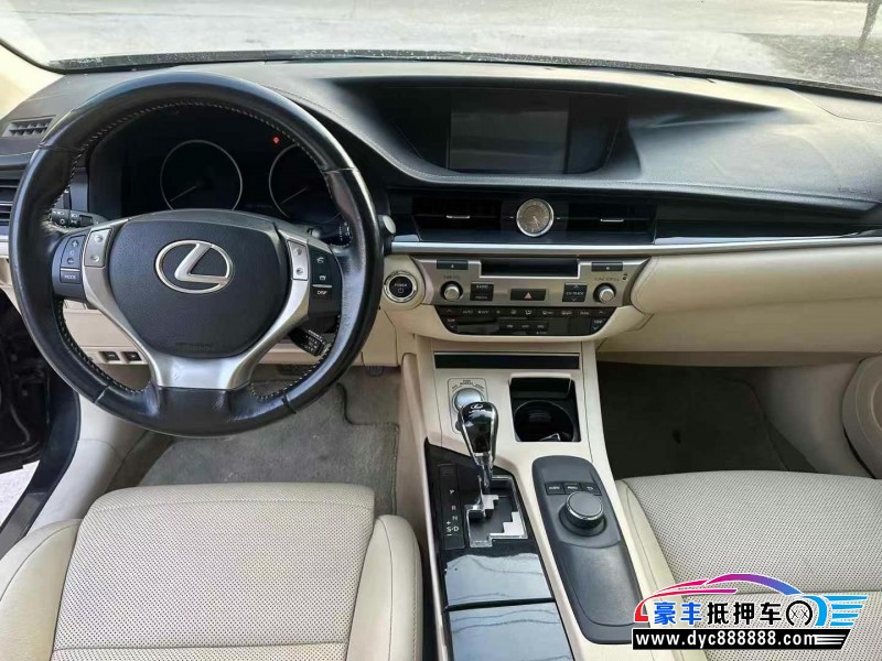 15年雷克萨斯ES轿车抵押车出售