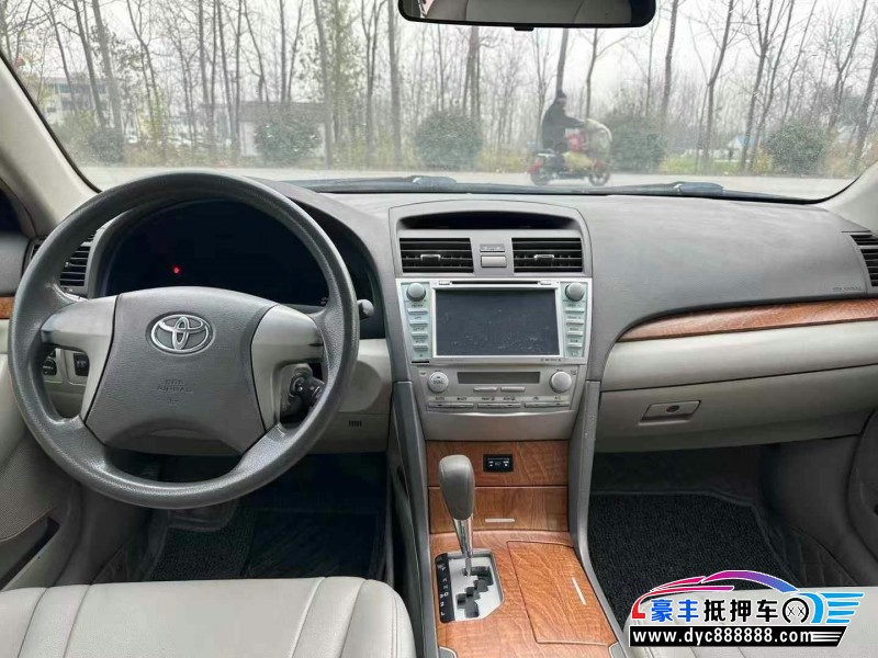 12年丰田凯美瑞轿车抵押车出售