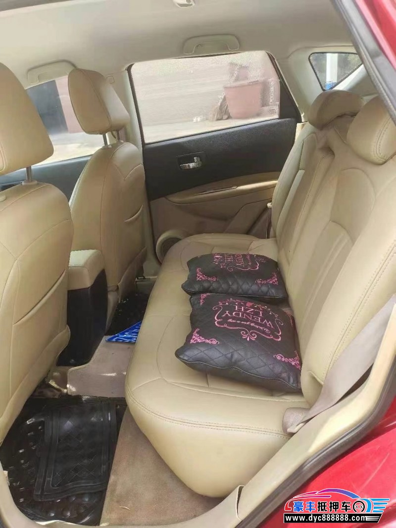 14年日产逍客轿车抵押车出售