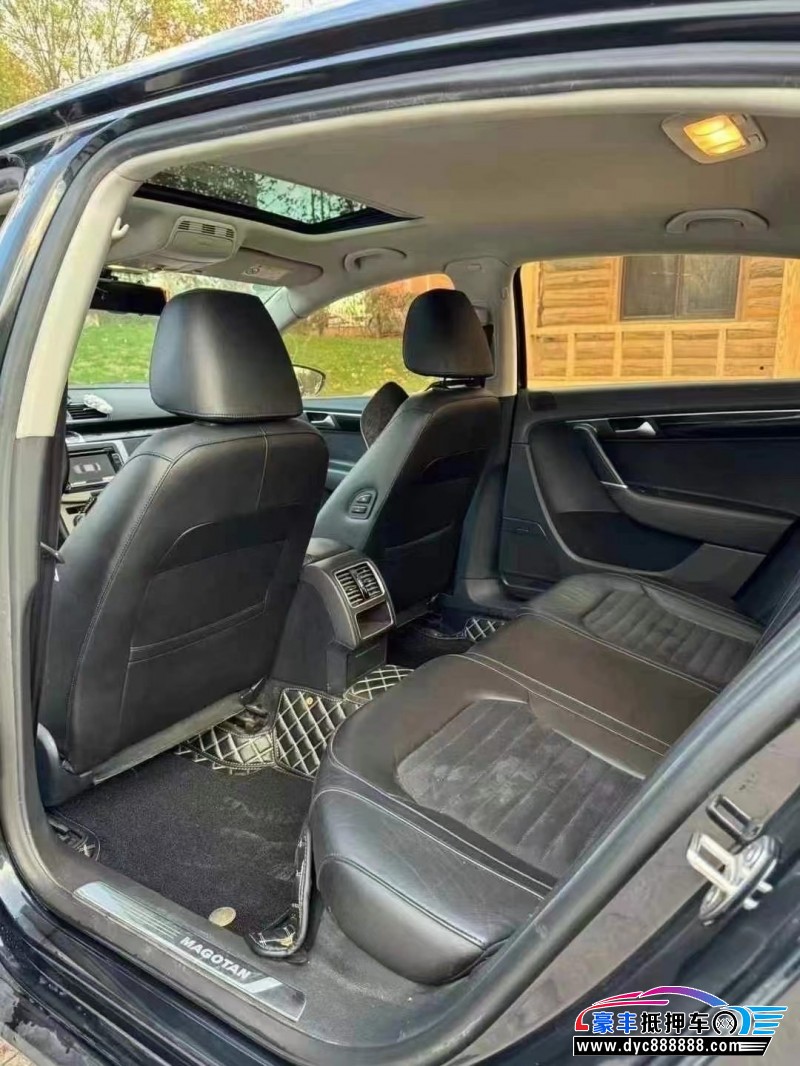 16年大众迈腾轿车抵押车出售