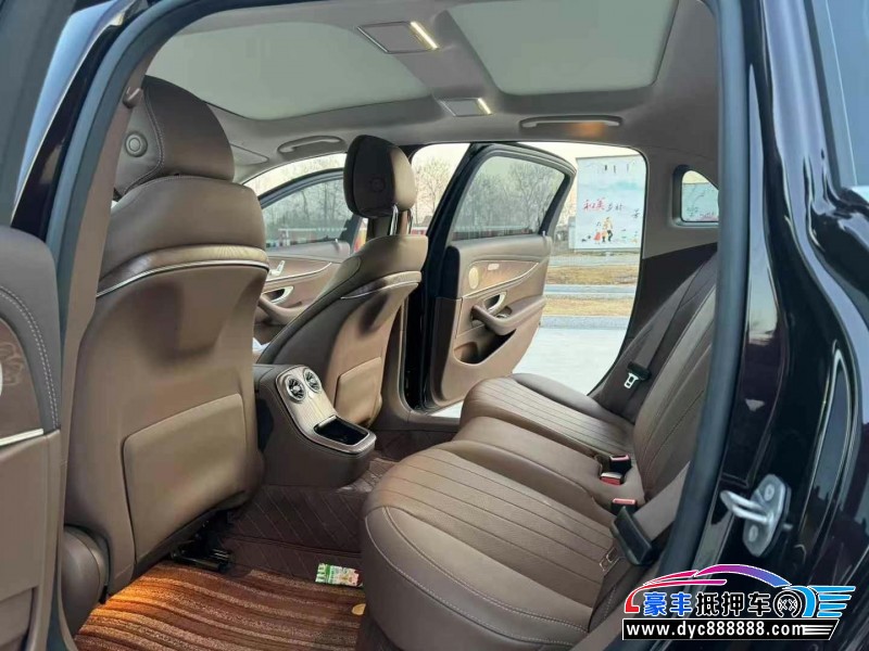 23年奔驰E轿车抵押车出售