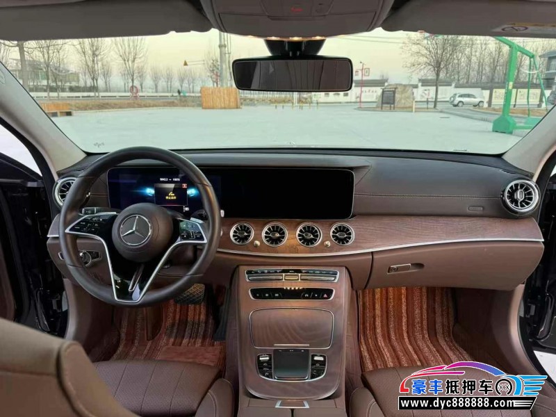 23年奔驰E轿车抵押车出售