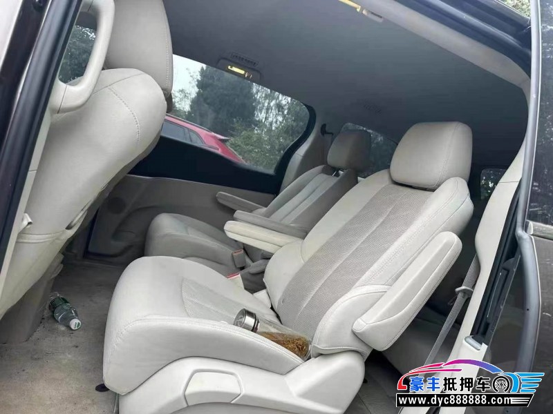 24年别克GL8轿车抵押车出售