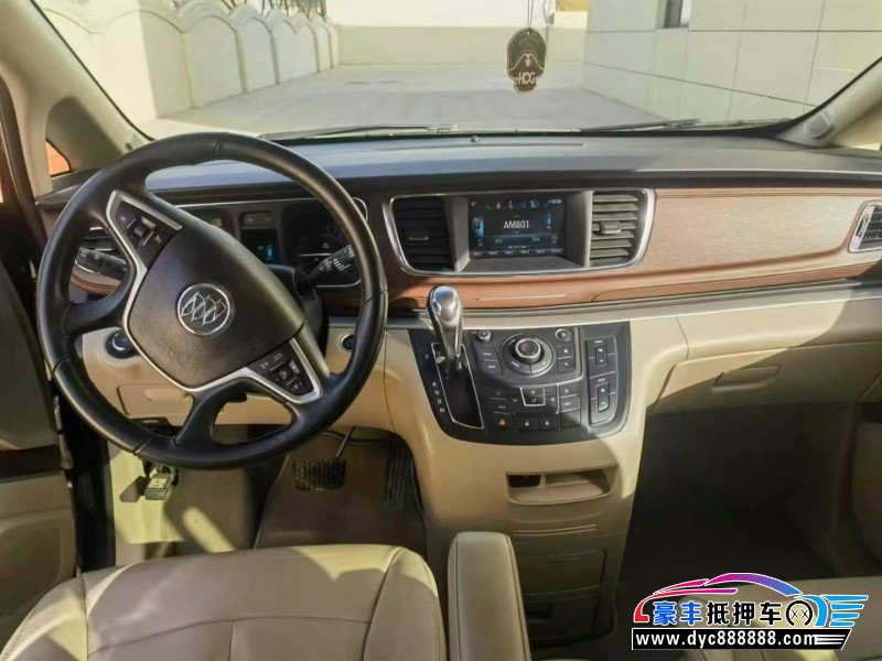 18年别克GL8轿车抵押车出售