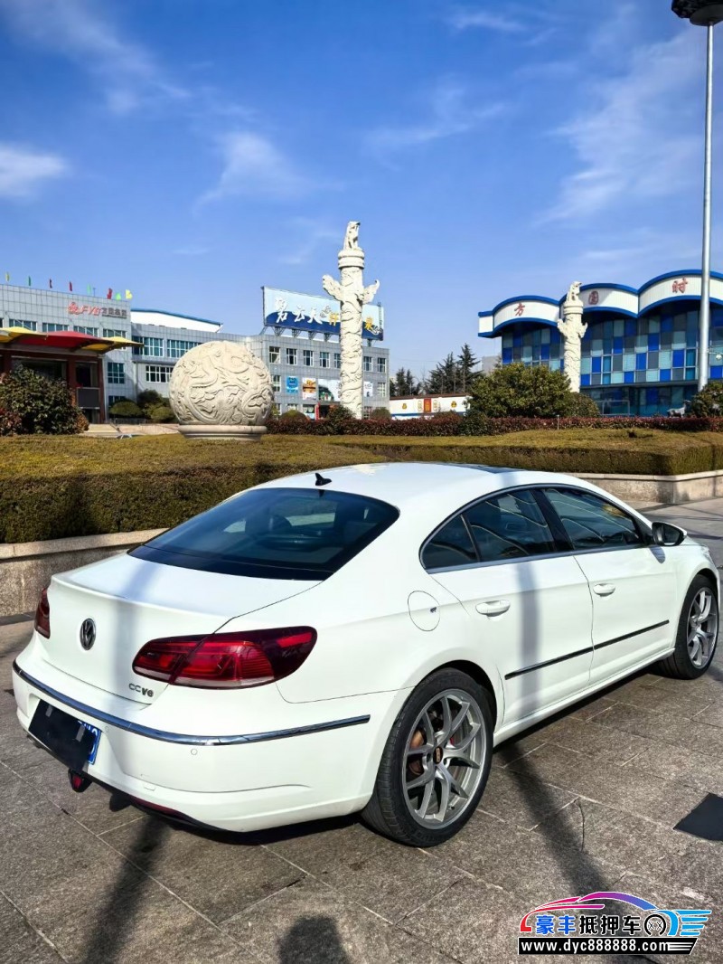 16年大众CC轿车抵押车出售