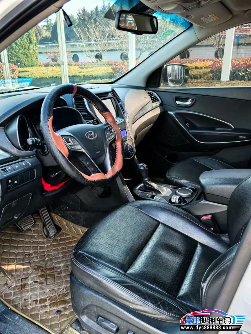 14年现代圣达菲轿车抵押车出售