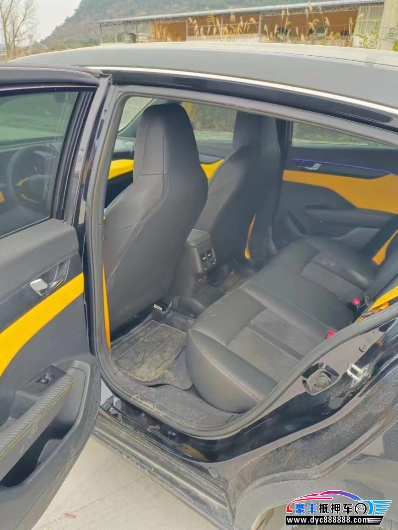 22年东风风神奕炫轿车抵押车出售