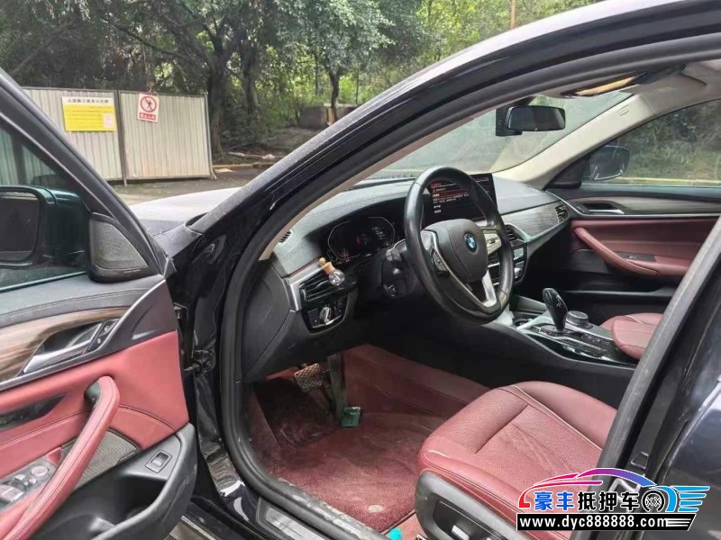 21年宝马5系轿车抵押车出售