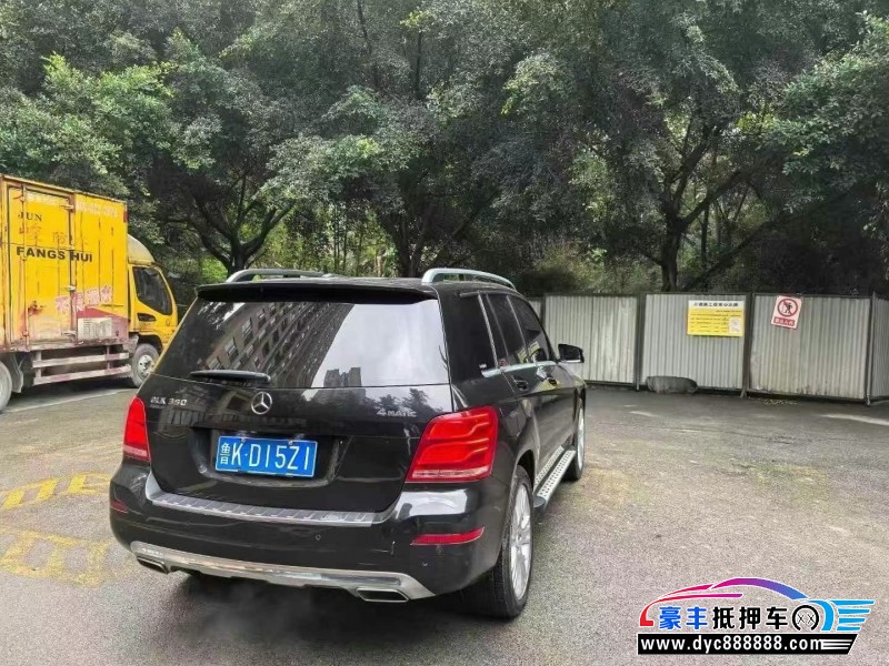 15年奔驰GLK轿车抵押车出售
