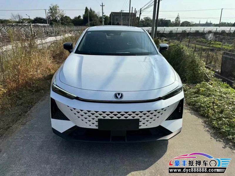 24年长安长安UNI轿车抵押车出售