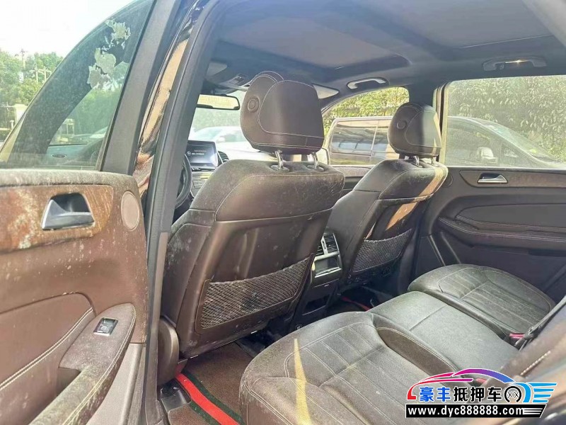 15年奔驰GLE轿车抵押车出售