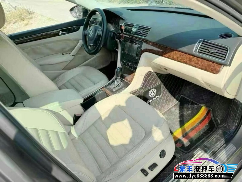 13年大众帕萨特轿车抵押车出售