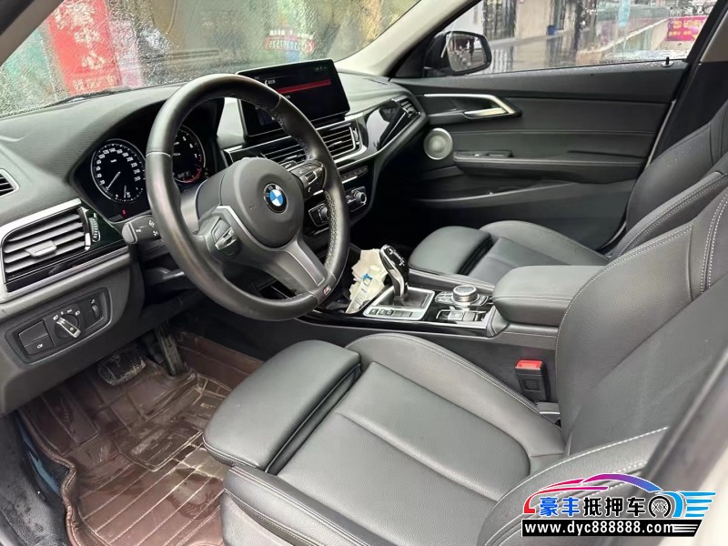 22年宝马1系轿车抵押车出售