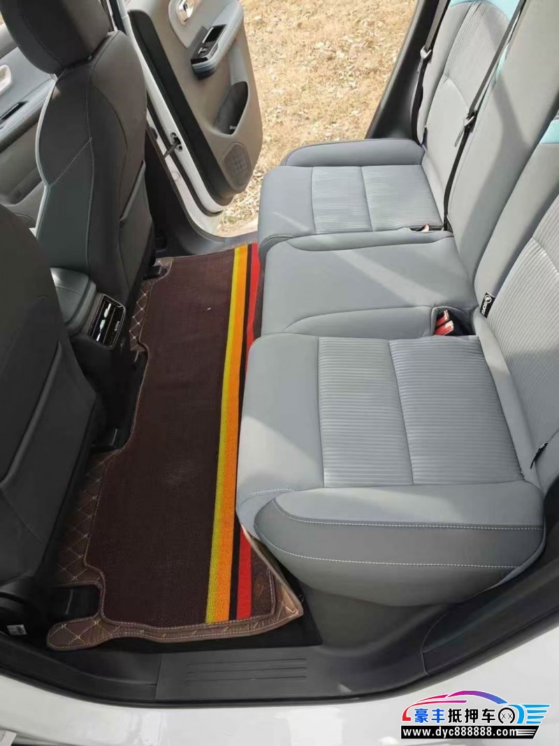 23年埃安Y70轿车抵押车出售