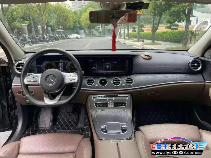 20年奔驰E轿车抵押车出售