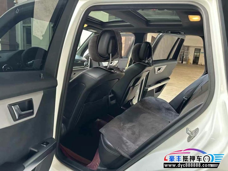 15年奔驰GLK轿车抵押车出售