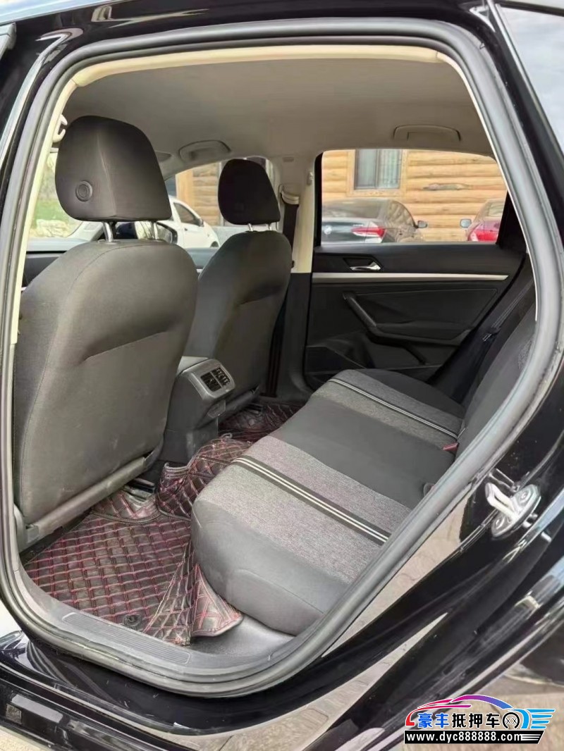 20年大众朗逸轿车抵押车出售