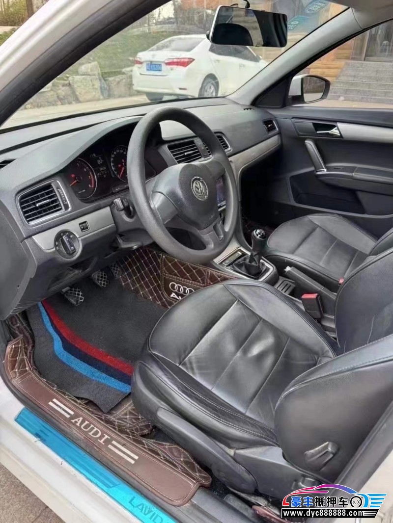 16年大众朗逸轿车抵押车出售