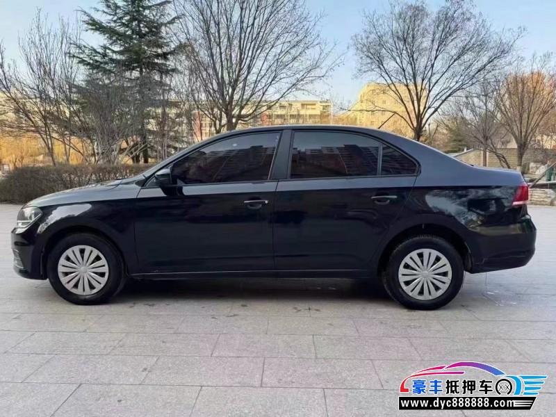 17年大众桑塔纳轿车抵押车出售