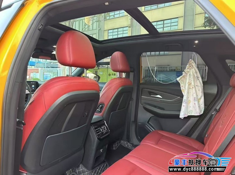 23年东风风行T5轿车抵押车出售