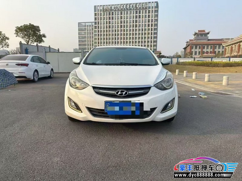 16年现代朗动轿车抵押车出售