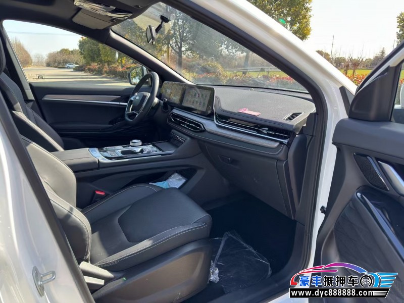 24年江淮QX轿车抵押车出售