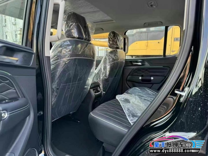 25年WEY坦克300轿车抵押车出售