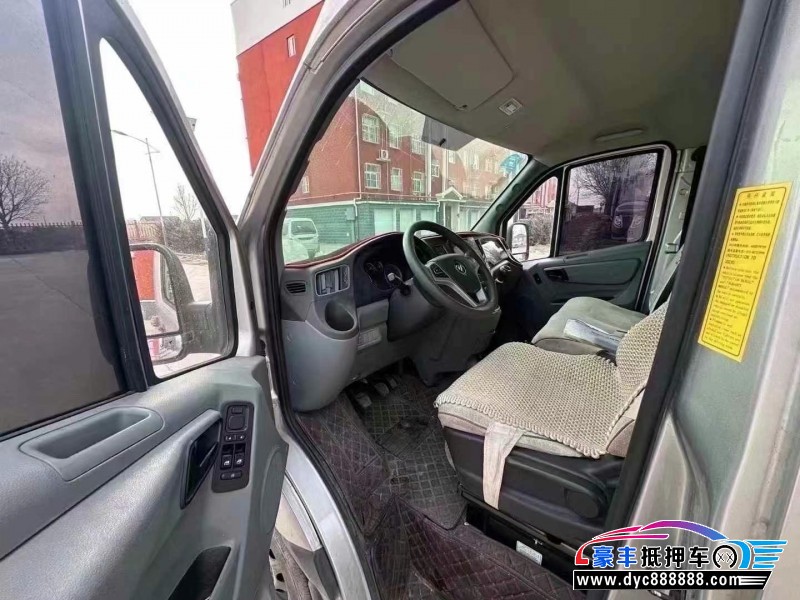 24年福田图雅诺轿车抵押车出售