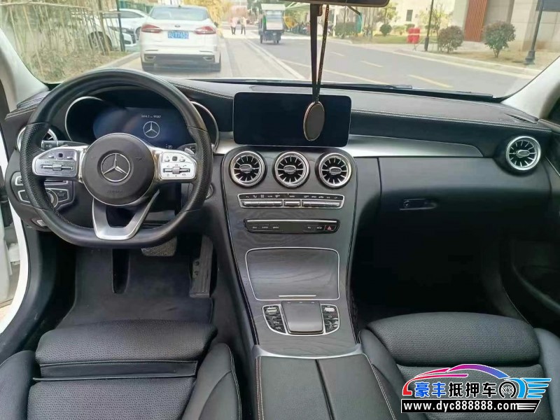 20年奔驰C轿车抵押车出售