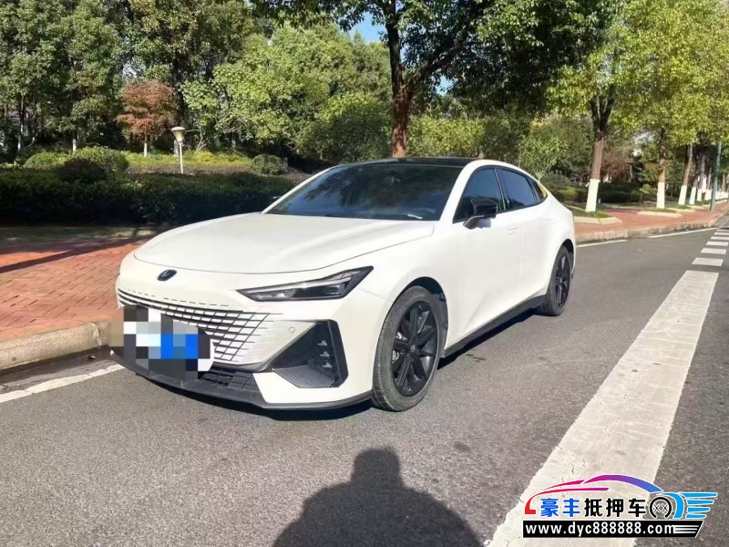 23年长安长安UNI轿车抵押车出售