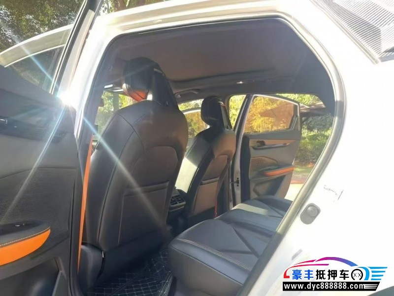 23年长安长安UNI轿车抵押车出售