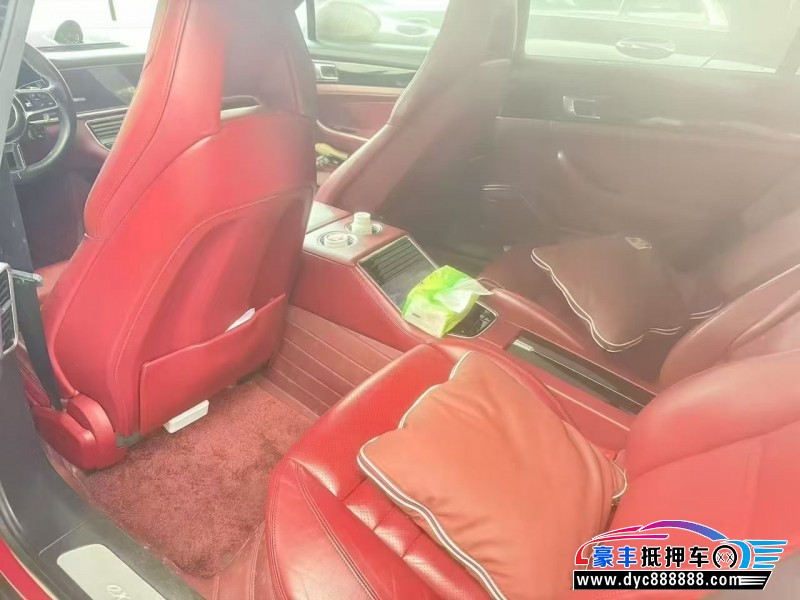 19年保时捷帕纳梅拉轿车抵押车出售