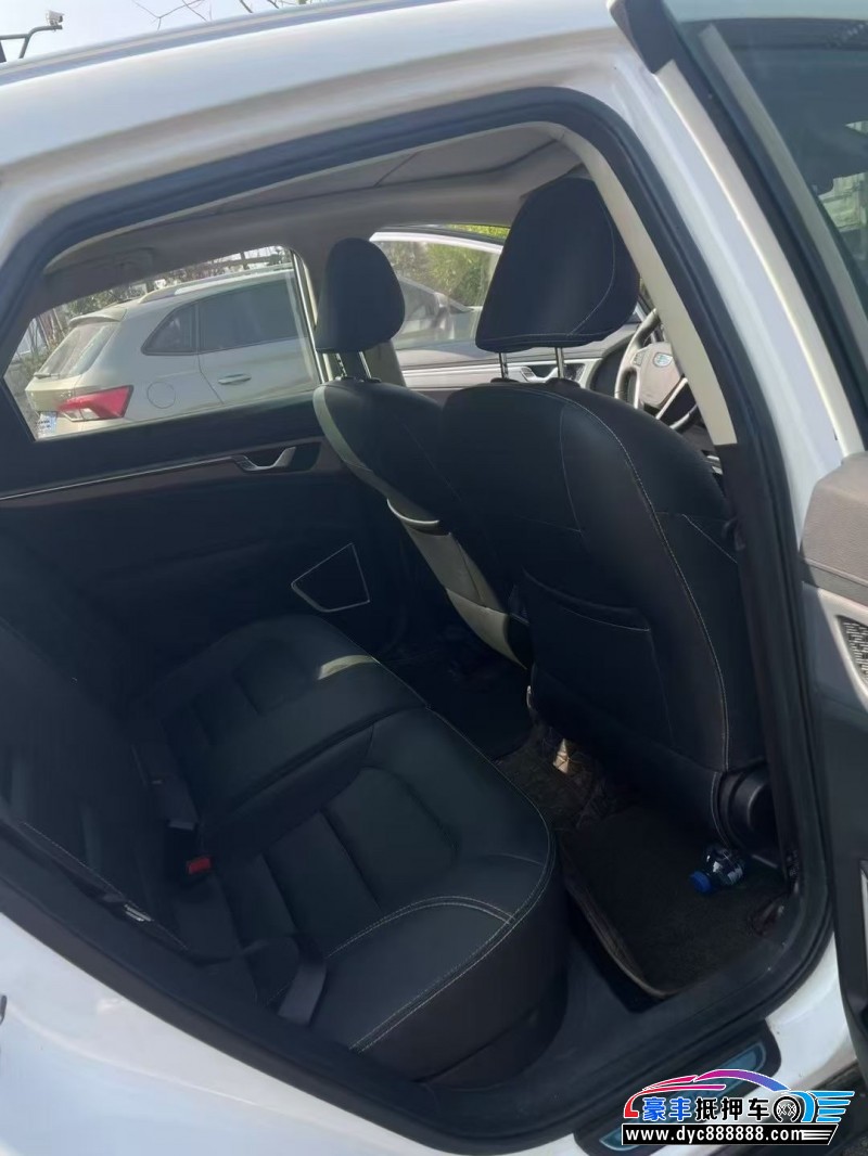 19年吉利帝豪GS轿车抵押车出售