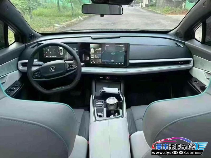 23年长安长安UNI轿车抵押车出售