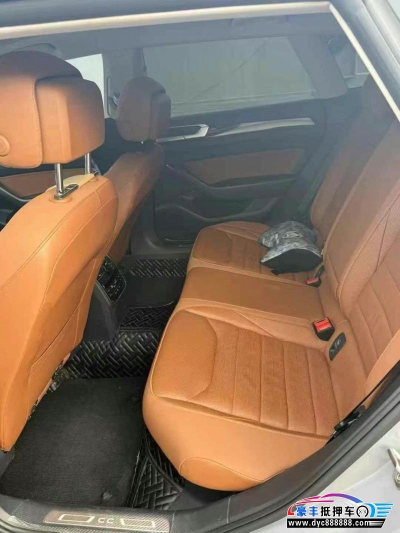 22年大众CC轿车抵押车出售