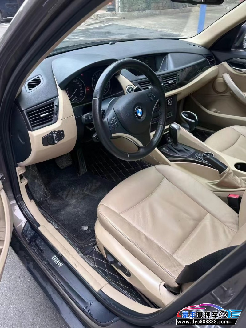 12年宝马X1轿车抵押车出售