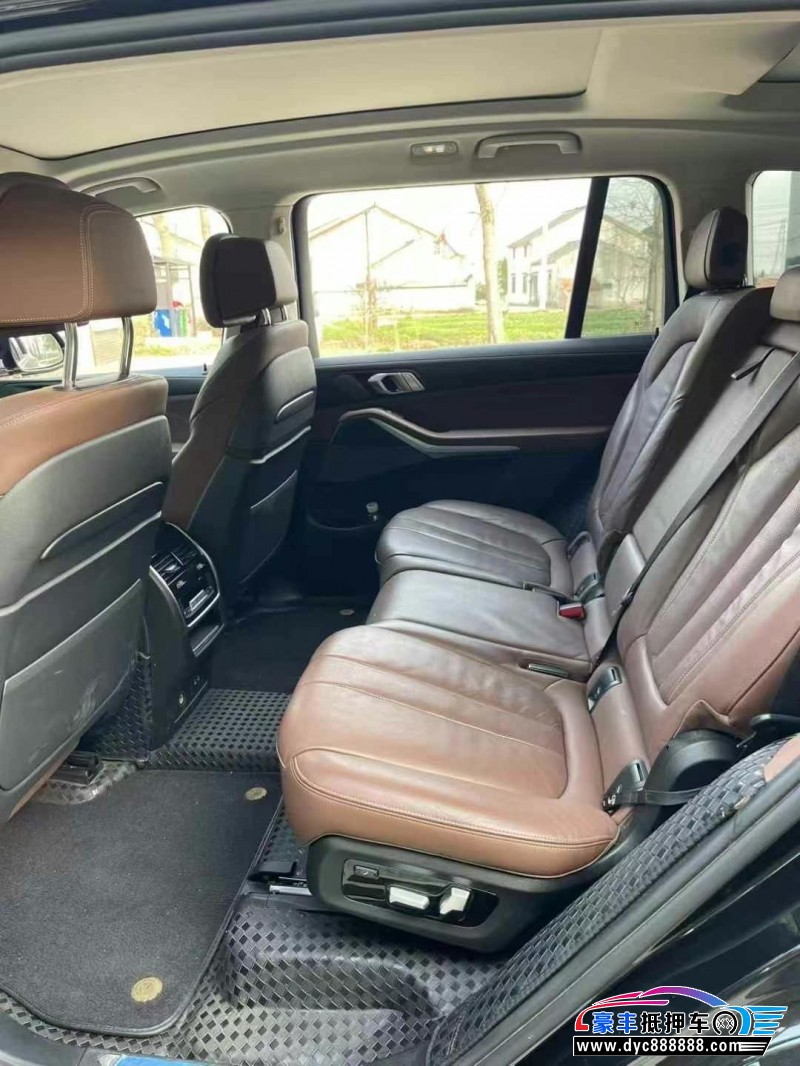 21年宝马X7轿车抵押车出售